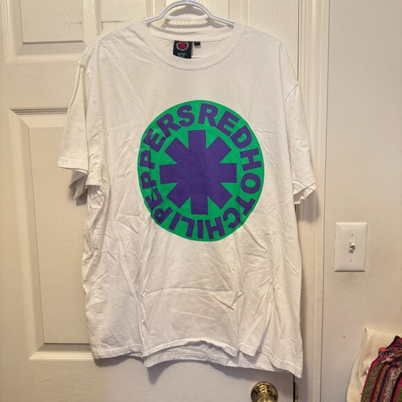 Red Hot Chilli Peppers Official Concert T Shirt - 2023 Tour - XXL - Picture 1 of 3